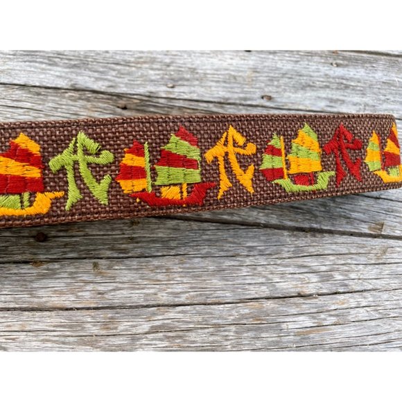 Vintage Burlap Wide Belt Chinese Embroidered Letters Ships Sz 36"-41" - Picture 6 of 14